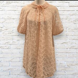Vintage 1960s Robe Lace and Chiffon Peach Hollywood Vassarette Robe Size 34
